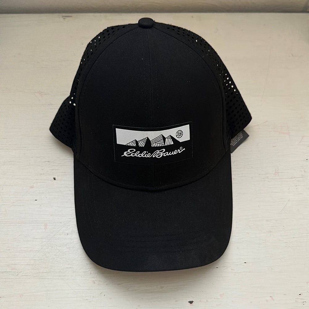 Eddie Bauer hat